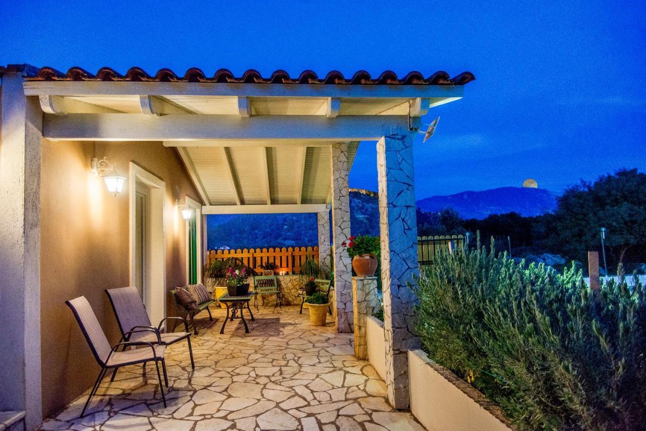 Villa Aelia - A Peaceful And Private Place 아르고스톨리온 외부 사진